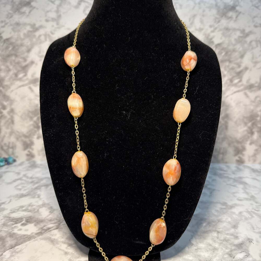 Vintage Gold Tone Long Chain Necklace with Marbled Peach and Orange Agate Style